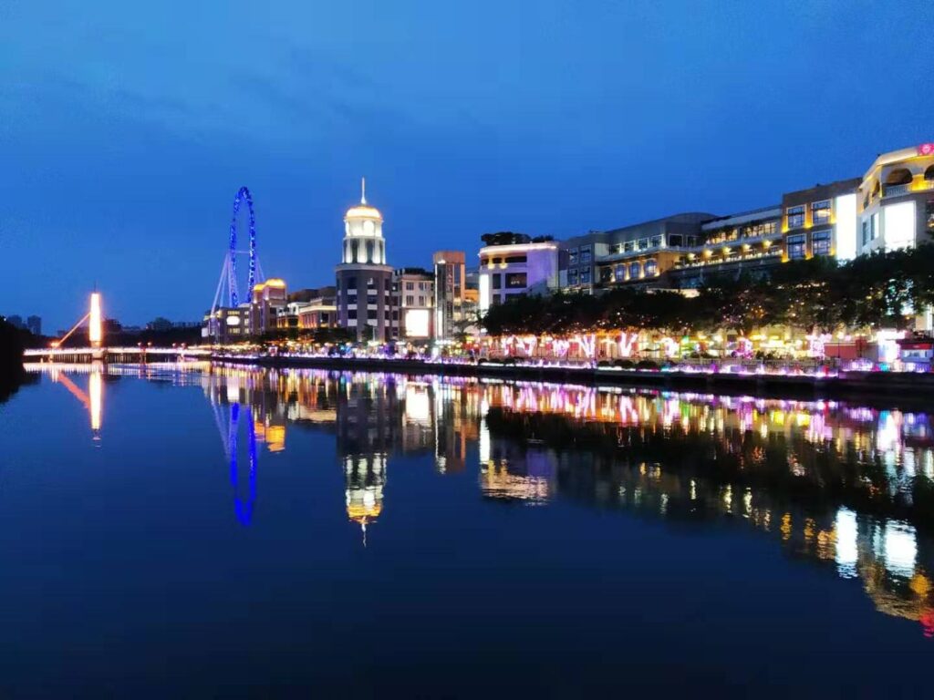 Zhongshan river bank in night